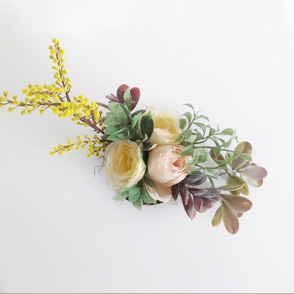 Luxury Faux Floral Display - Picture 4 of 7